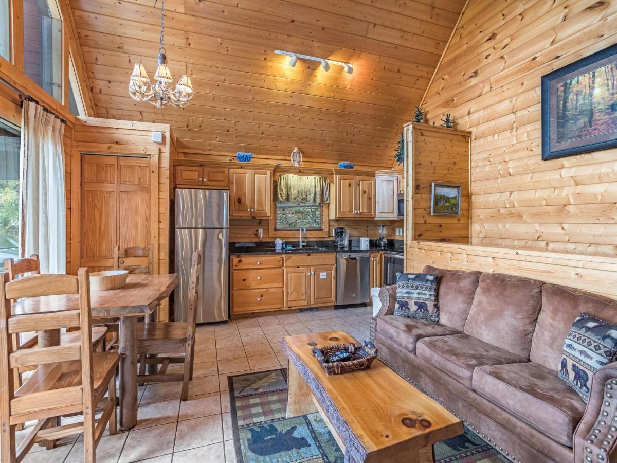 Saddle Ridge, 2 Bedrooms, Sleeps 8, Hot Tub, Pool Table, Arcade, Views Gatlinburg Exterior foto