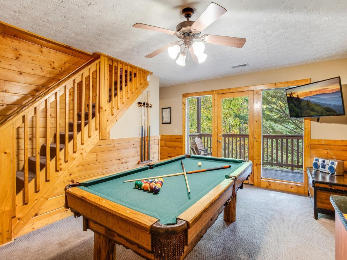 Saddle Ridge, 2 Bedrooms, Sleeps 8, Hot Tub, Pool Table, Arcade, Views Gatlinburg Exterior foto