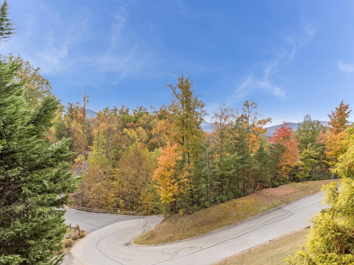 Saddle Ridge, 2 Bedrooms, Sleeps 8, Hot Tub, Pool Table, Arcade, Views Gatlinburg Exterior foto
